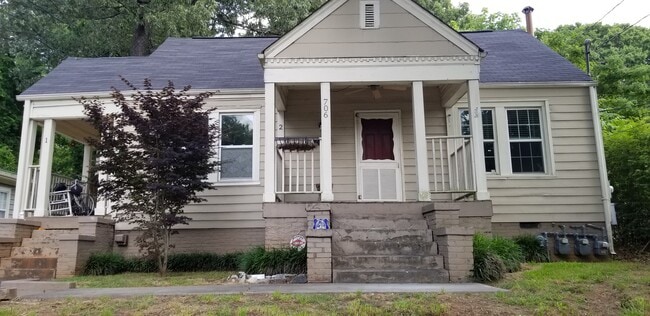 Photo - 706 Moreland Ave SE House