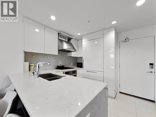Photo - 3462 Ross Drive Unit PH x