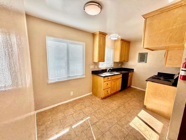 Photo - 5730 Bayview Ave Unit T5736