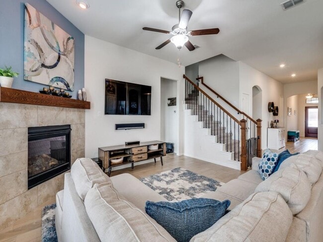 Photo - Spacious Living, Resort-Style Amenities & Room for Everyone in Copper Creek!
