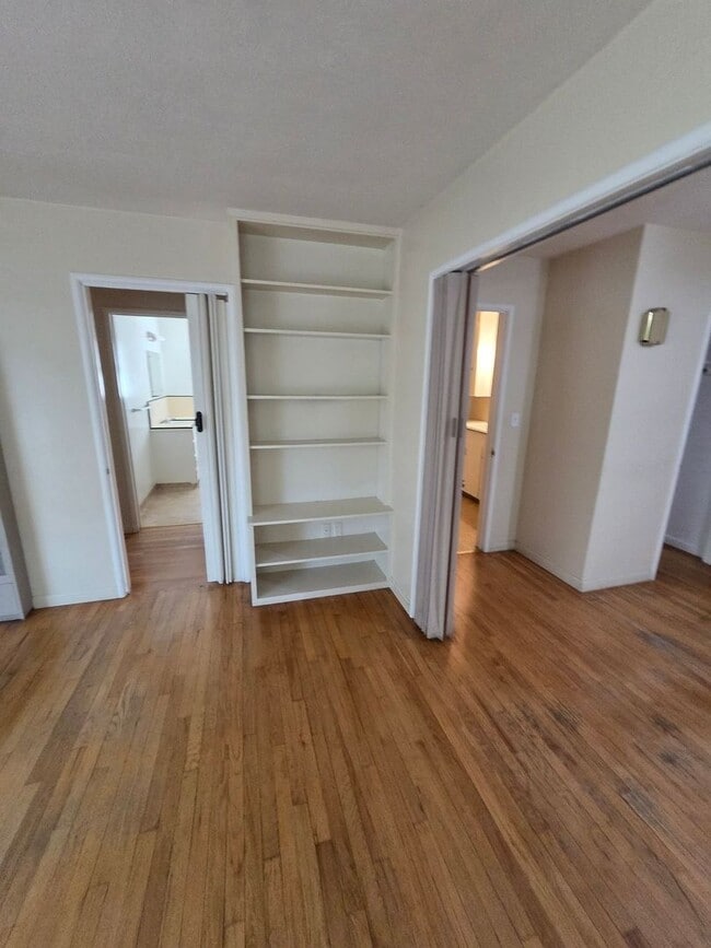 Photo - Quaint 2 Bedroom Duplex