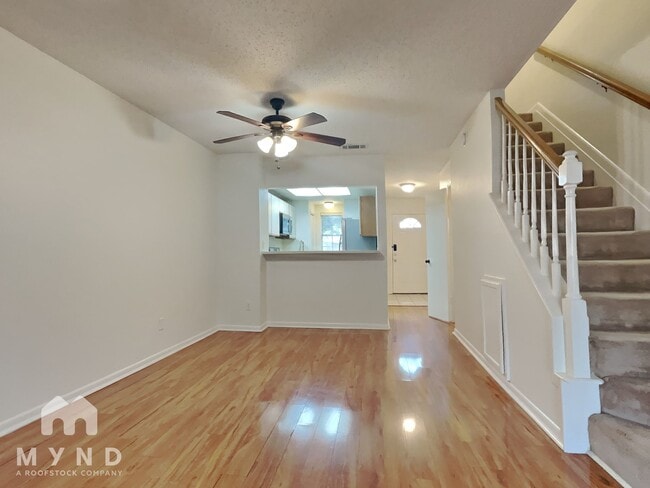 Photo - 2808 Grants Lake Blvd