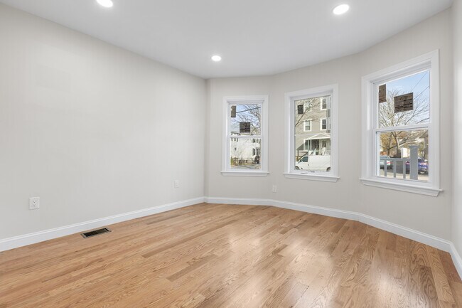 Photo - 322 Jefferson Ave Apartamentos