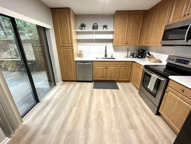 Photo - 2BR/2.5BA Townhome in the Heart of Palm Beach Gardens