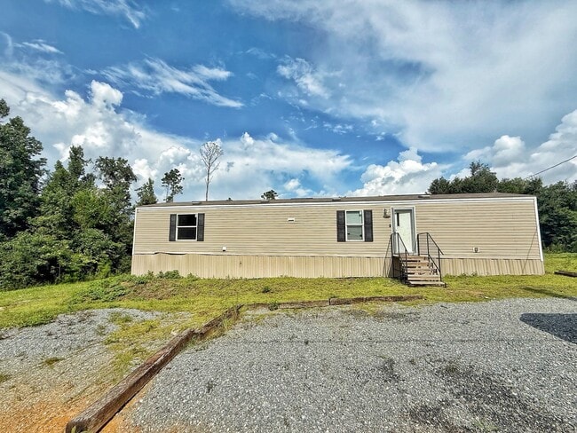 Building Photo - 2 Bedroom 2 Bathroom Mobile Home
