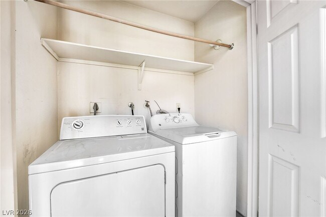 Photo - 5062 River Glen Dr Unit 151