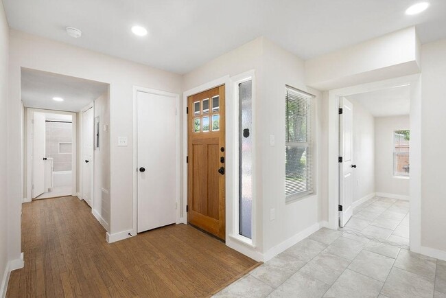 Photo - 306 Westmoreland Dr