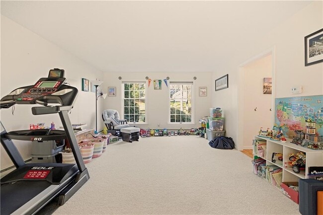 Photo - 141 Laurel Ridge Ln