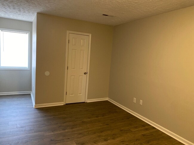 Photo - 255 Foxworth Dr