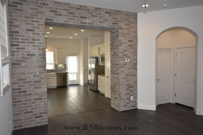 Photo - 1096 Provence Village Dr