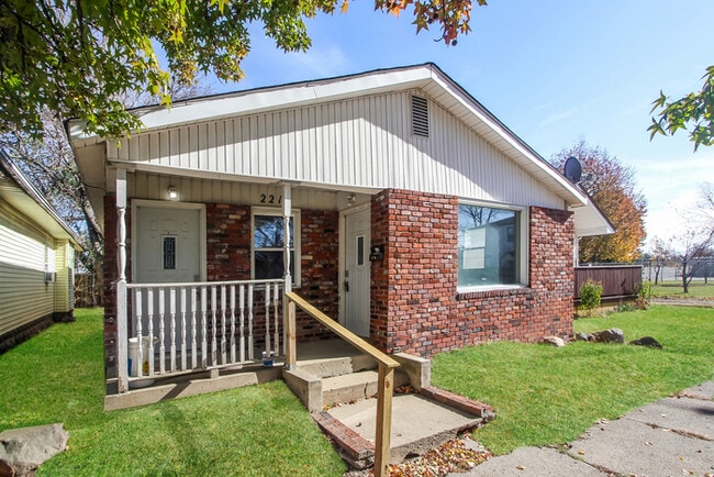 Photo - Freshly Renovated & Ready for You — Cozy 1 Bedroom Duplex (Voucher Friendly!)