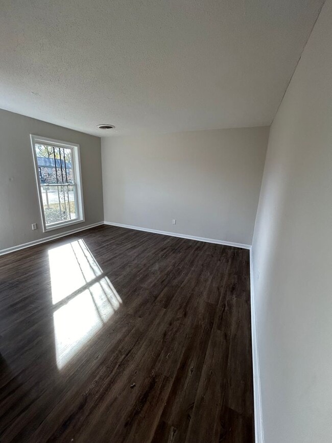 Photo - 115 Tisdale St