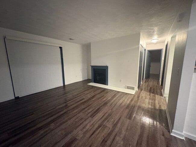 628 Whites Rd Unit 11