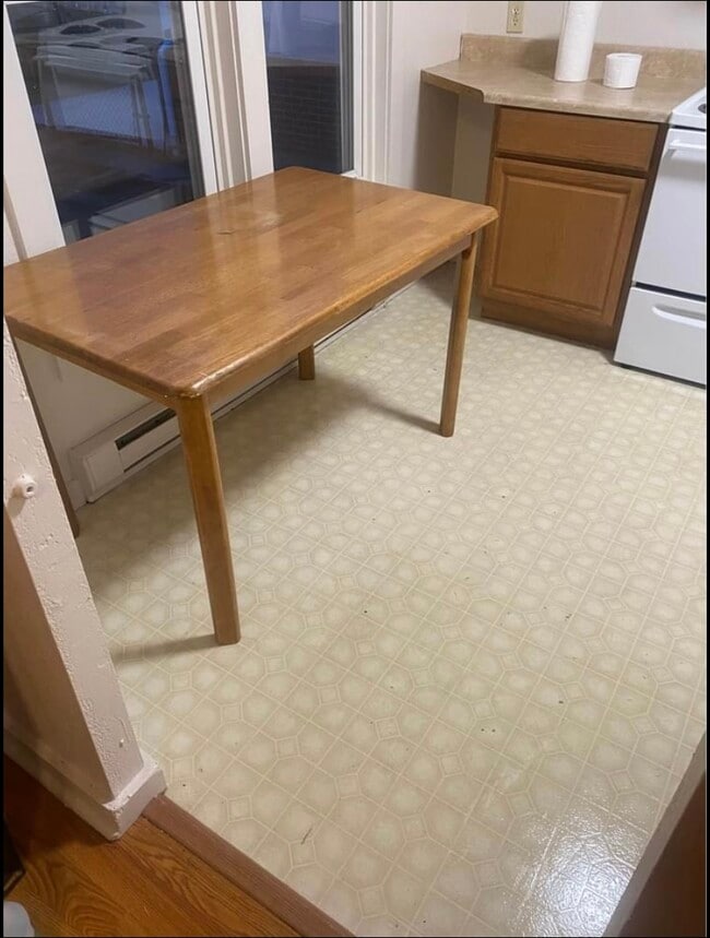 123 Main St Unit C