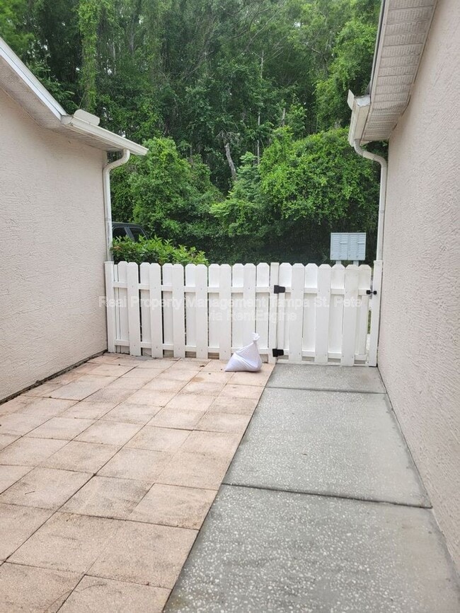 Photo - 12514 Hollybrook Ln