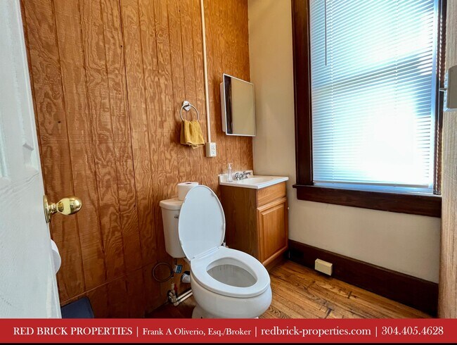 Photo - 771 Willey St