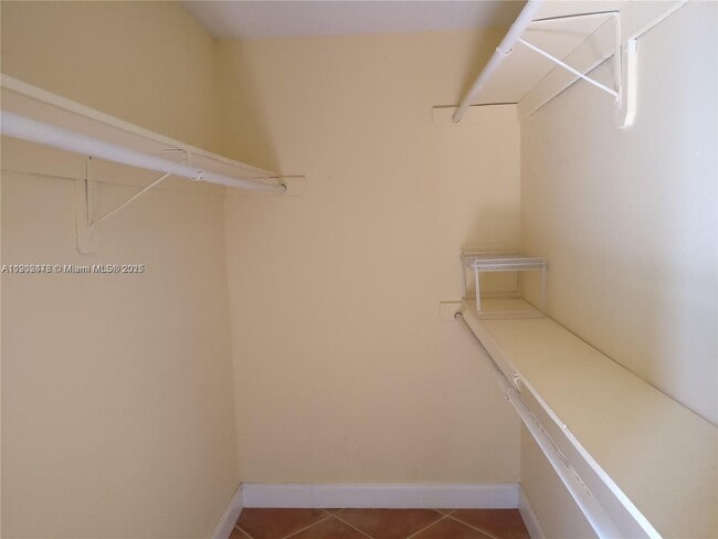 Photo - 1801 S Treasure Dr Unidad 502