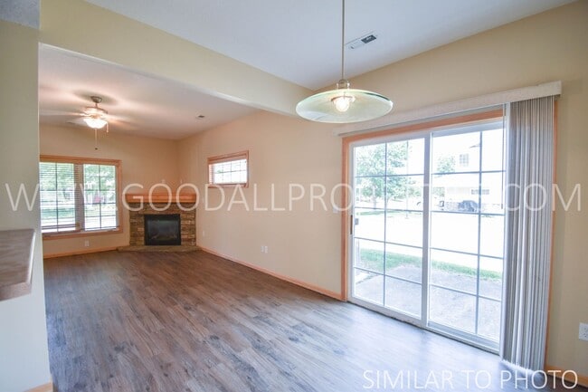 Photo - 2 Bedroom, 2.5 Bath Townhouse in Ankeny