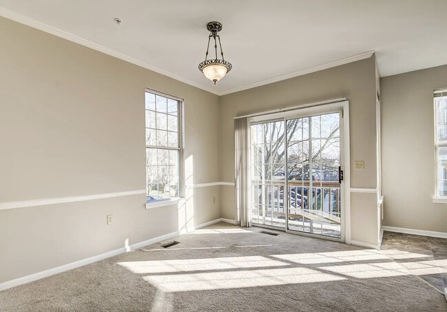 Photo - 4BD/3.5BA:  Spacious End Unit, Brick Townhome at the Knolls in Crofton.