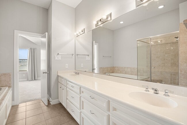 Building Photo - 7650 Springhill St Unit 601