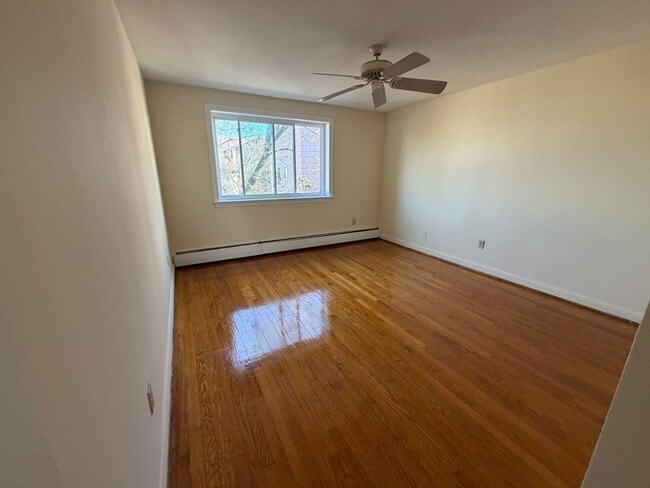 Photo - 132-134-134 Adelaide St Unit AD 134 / B-3