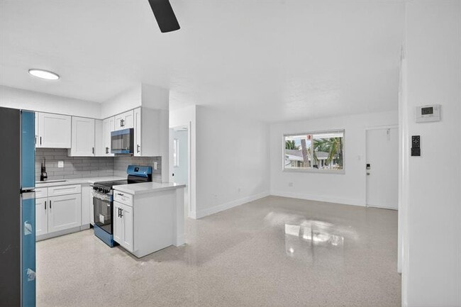 Photo - 1821 Middle River Dr Unidad 14