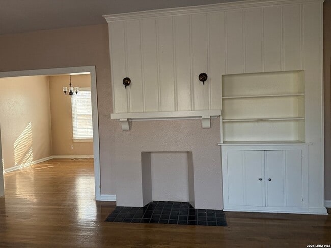 Photo - 528 W Gramercy Pl