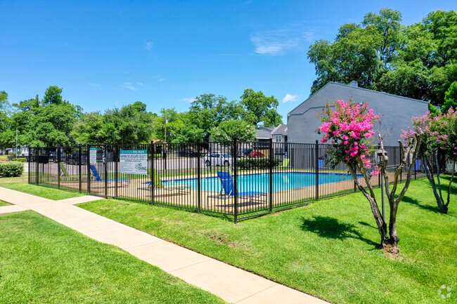 Building Photo - The Dodson Rental