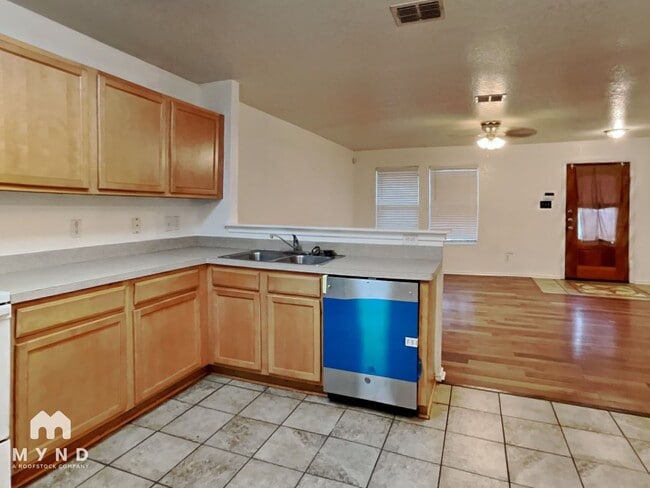 Photo - 4523 Rothberger Way