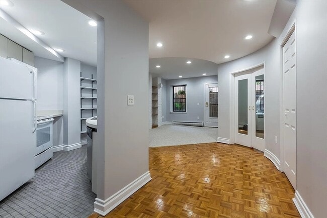 Photo - 16 Symphony Rd Condo Unit 1