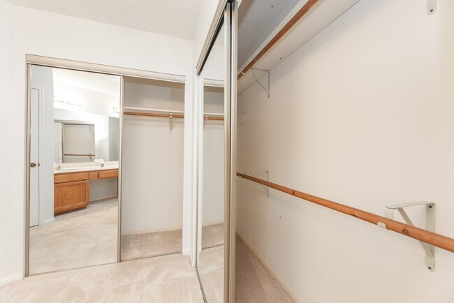 Photo - 6818 Brockington Dr