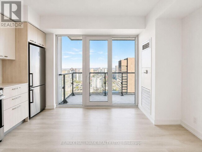 Photo - 75 James St S Unit 2202