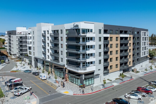 3580 Rambla Pl Building