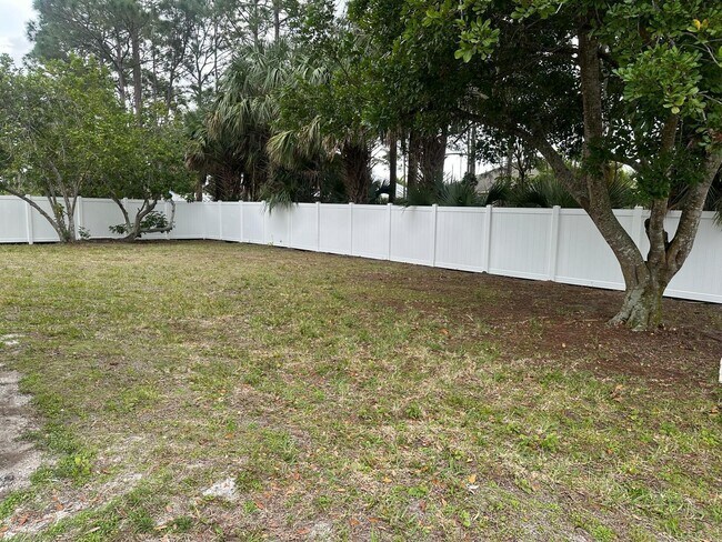 Photo - 2150 SW Biella Ave