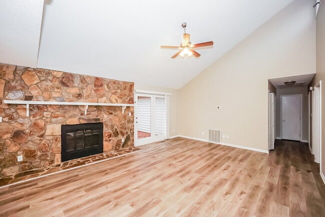 Photo - 1507 Bellingham Dr