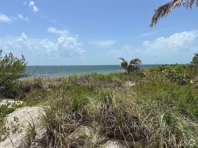 Building Photo - 609 Ocean Dr Unit 3G Rental