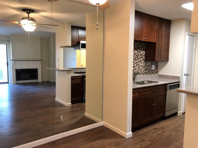 Photo - 10053 Westpark Dr Unit 324