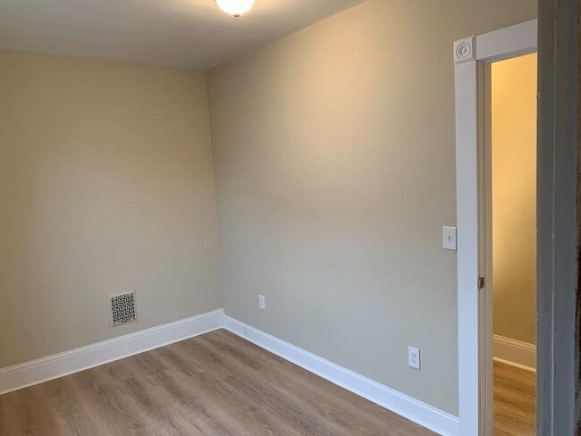 Photo - 308 Whittier Ave Unit 308 Whittier Ave
