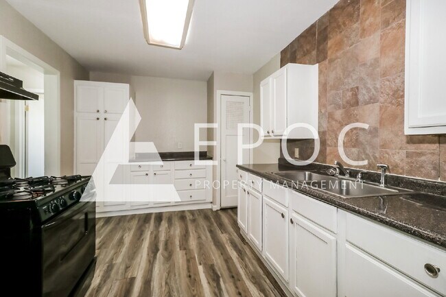 Photo - 1702 S 9th St
