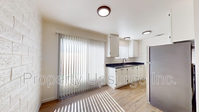 Photo - 1710 Bruce St