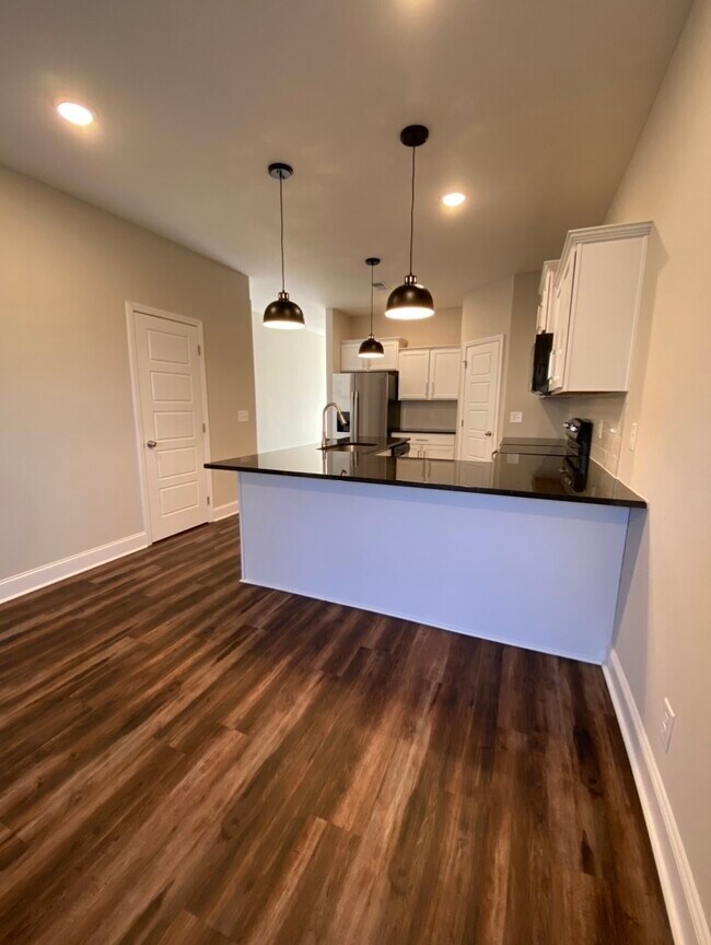 Photo - 1035 Glenkirk Dr