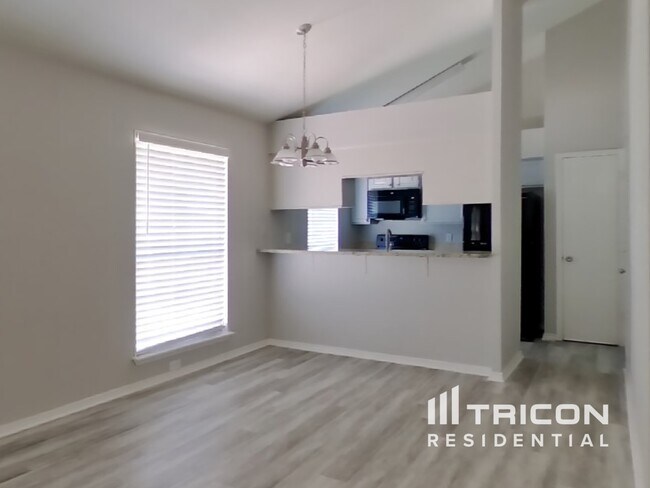 Photo - 5126 Casa Oro St