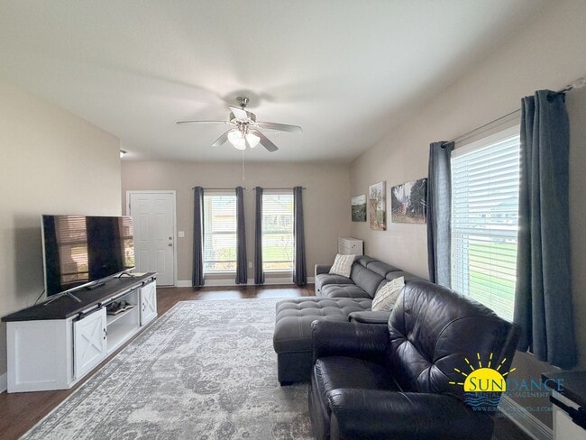 Photo - Spacious 4BR Home in Treasure Isle Estates in Navarre!