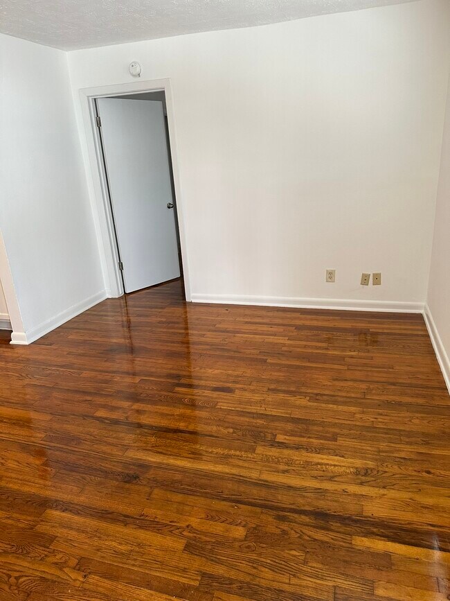 Photo - 301 Avondale St Unidad 15