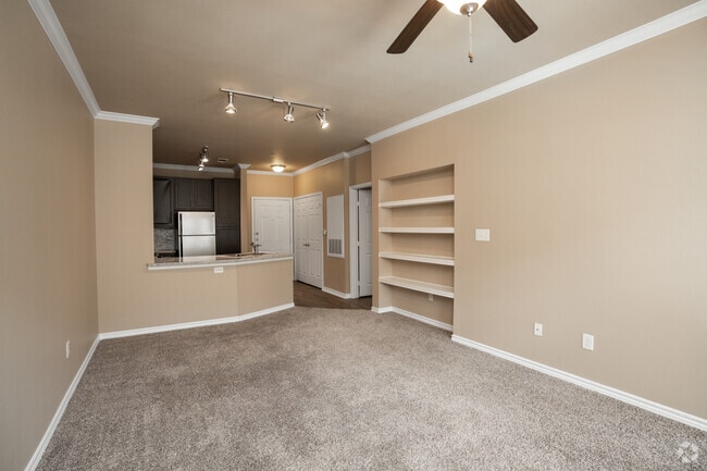 1BR, 1BA - 754SF - Dining Area