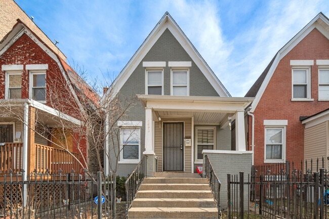 Building Photo - 1223 S Keeler Ave Rental