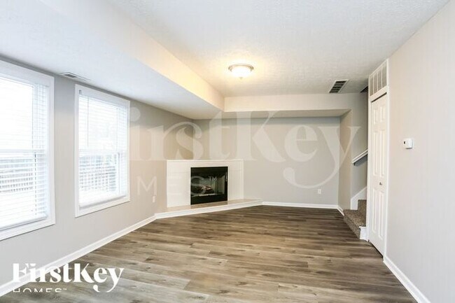 Photo - 334 N Odell St