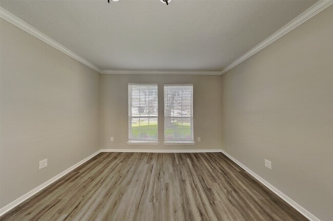 Photo - 18319 Harnett Dr