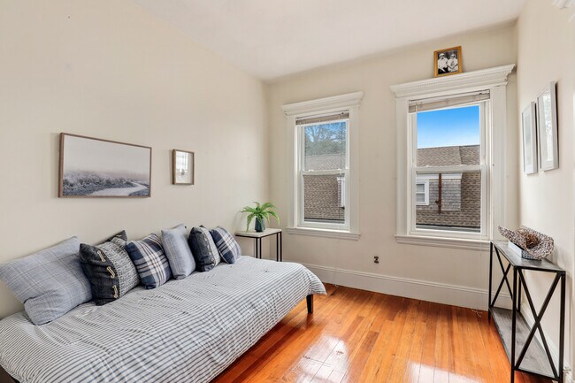 Photo - 39 Upham St Unit 3