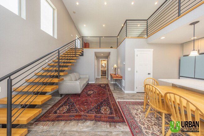 Photo - Modern 1 bedroom Cabin with amazing views ...